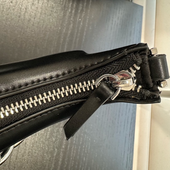 🚫SOLD🚫  Zara Half Chain Strap Moon Black Shoulder Bag - Picture 3 of 4